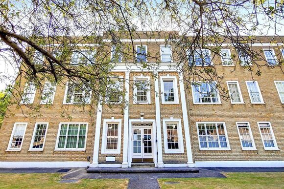 Parkside, Blackheath, SE3