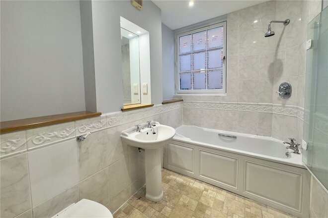 Warwick Road, Beaconsfield, HP9