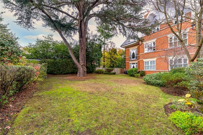 Ascent House, Weybridge, KT13