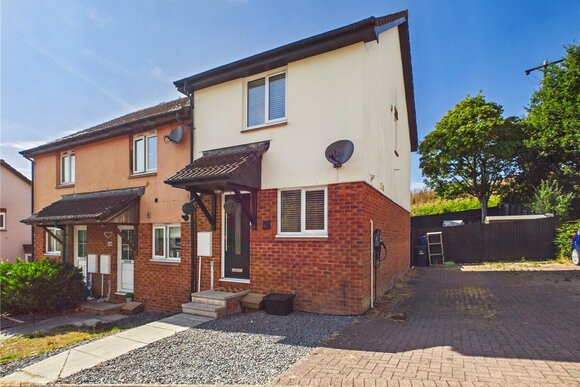 Queen Elizabeth Drive, Devon, EX17