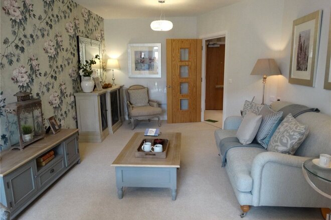 Trinity Road, Oxon, OX7