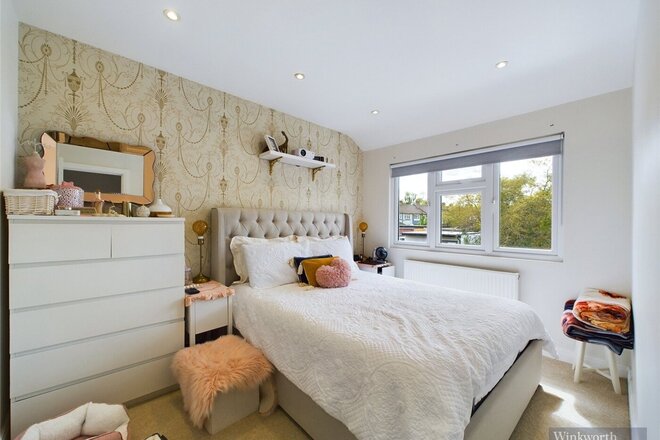 Southwood Drive, Kingston upon Thames, KT5