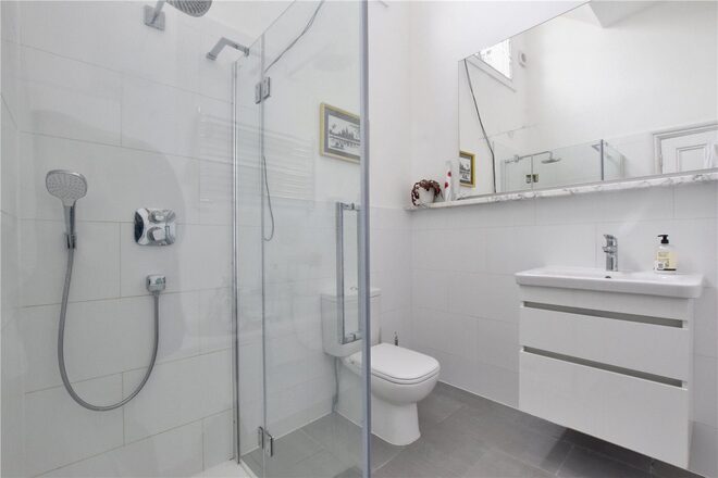 Montpelier Vale, Blackheath, SE3