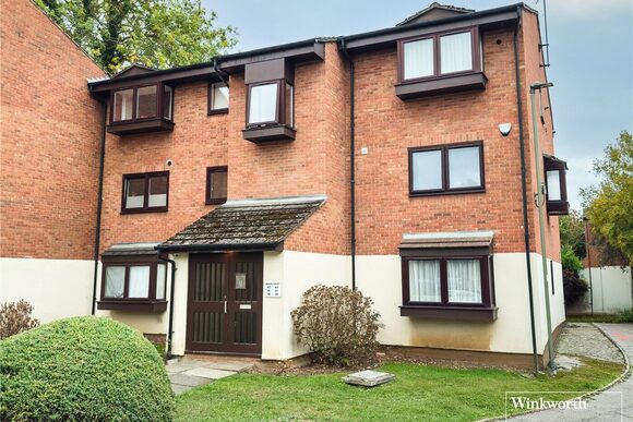 Wheatley Close, London, NW4