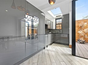 Thorpebank Road, London, W12
