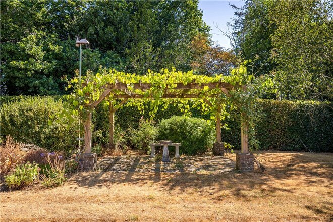 Sheephatch Lane, Farnham, GU10