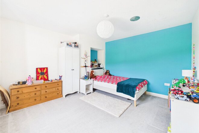Court Barton Close, Exeter, EX5