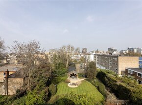 Carlton Drive, London, SW15