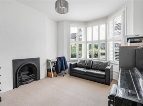 Rathcoole Avenue, London, N8
