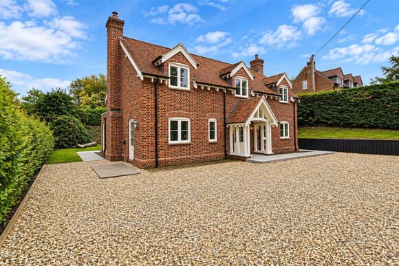 Mary Lane, Basingstoke, RG25