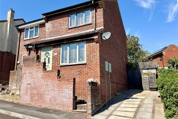 Ayrshire Close, Wiltshire, SP2