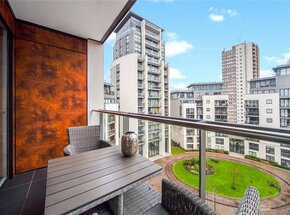 Pump House Crescent, Brentford, TW8