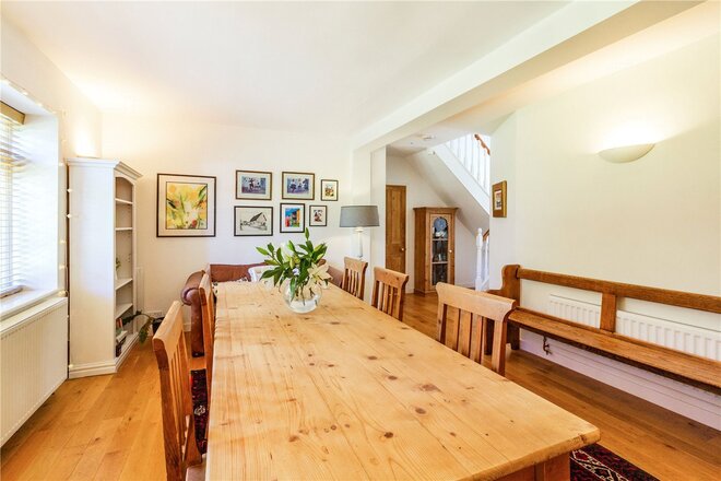 Cleeve Road, Cheltenham, GL52