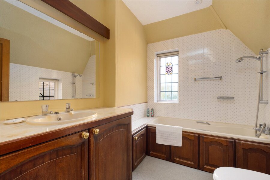 Ensuite