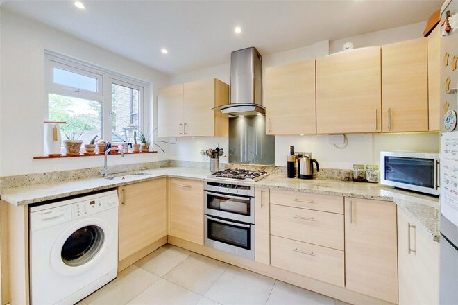 Tolworth Park Road, Surbiton, KT6
