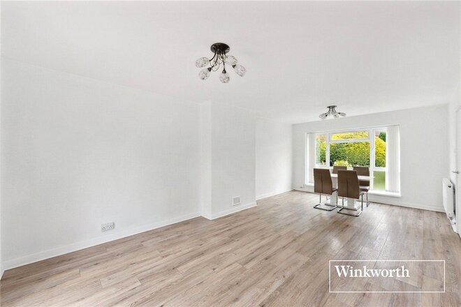 Kingsgate Avenue, London, N3