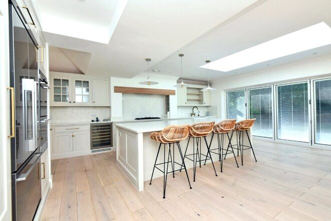 Fiddicroft Avenue, Surrey, SM7