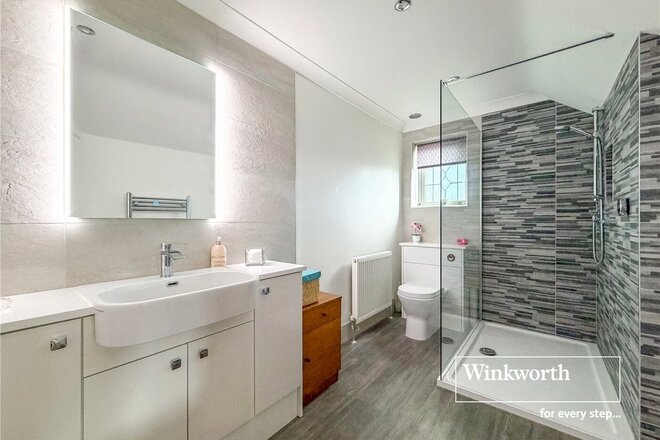 Woolsbridge Road, Ringwood, BH24