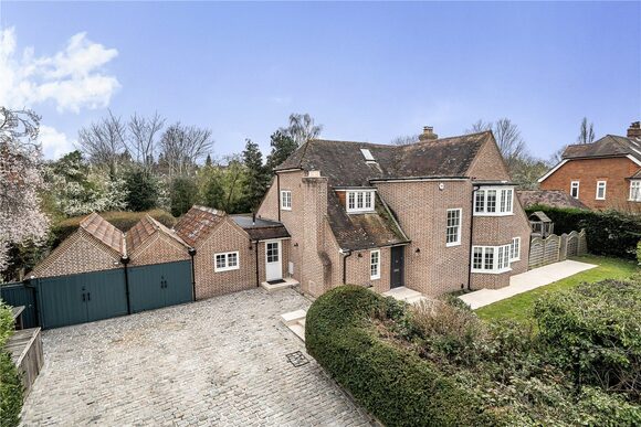 Searle Road, Surrey, GU9