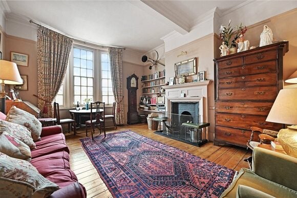 Edge Street, London, W8