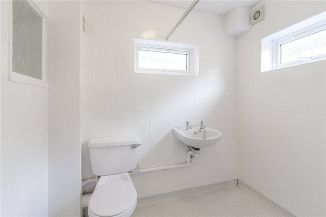 Little Horton House Drive, Northampton, NN7
