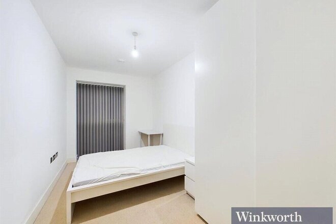 Lyon Road, Harrow, HA1