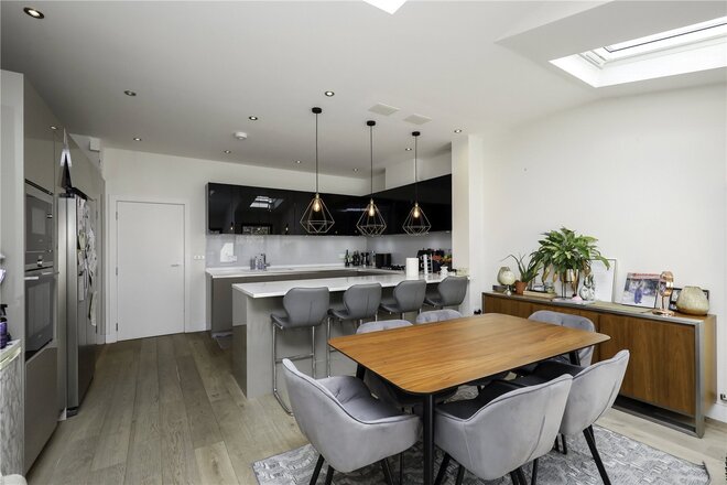 Drayton Gardens, London, W13