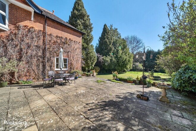 Cliddesden Road, Hampshire, RG21