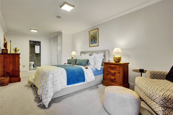 Greenfell Mansions, Glaisher Street, SE8