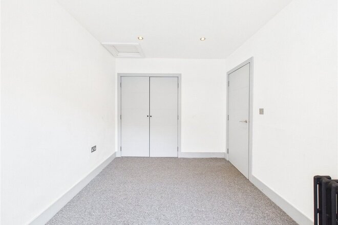 Commercial Road, Devon, EX2