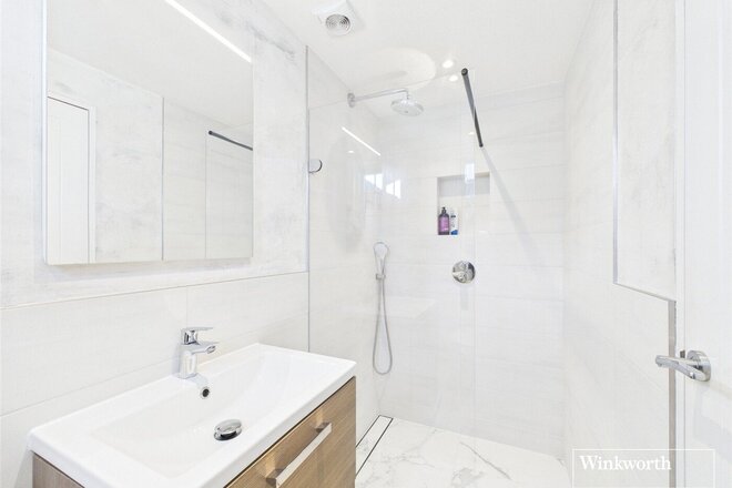 Highmeadow Crescent, London, NW9