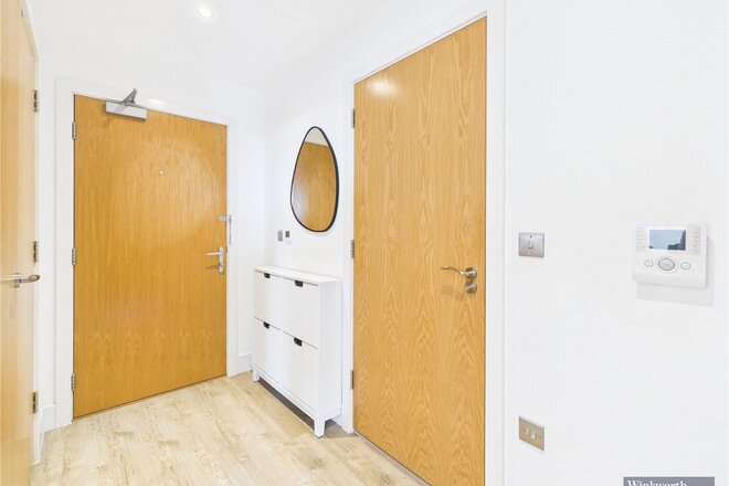 Lyon Road, Harrow, HA1