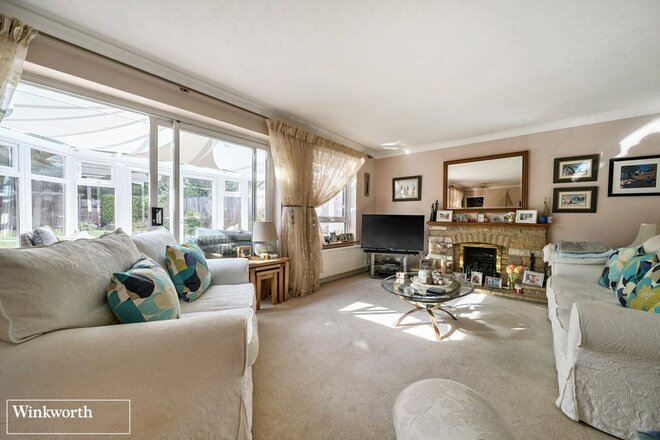 Wallis Road, Hampshire, RG21