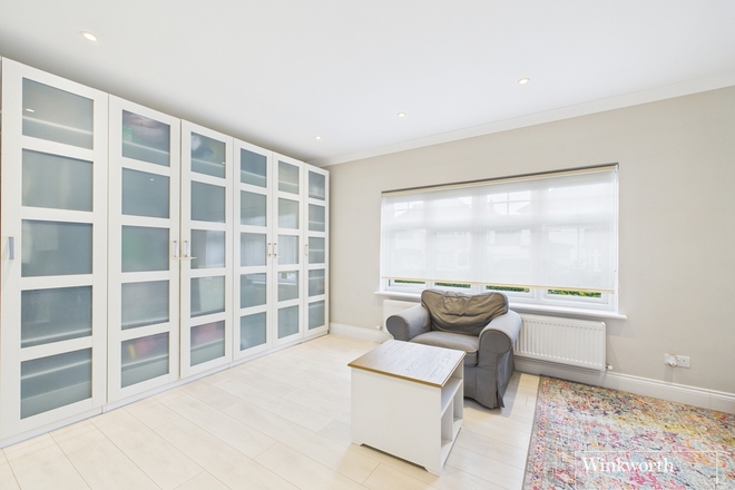 Corringham Road, Middlesex, HA9