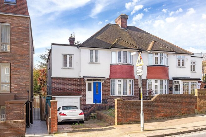 Dog Kennel Hill, East Dulwich, SE22