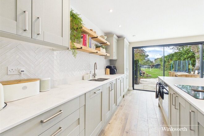 Sandford Lane, Reading, RG10
