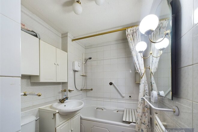 Parklands, Surbiton, KT5