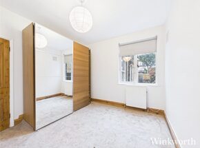Lynton Avenue, London, W13