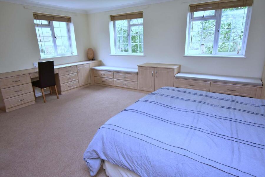 A BEDROOM 1A.JPG