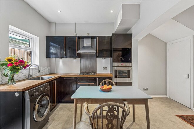 Millers Terrace, London, E8