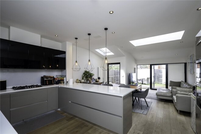 Drayton Gardens, London, W13