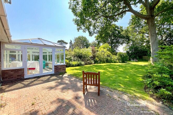 Pinewood Road, Christchurch, BH23