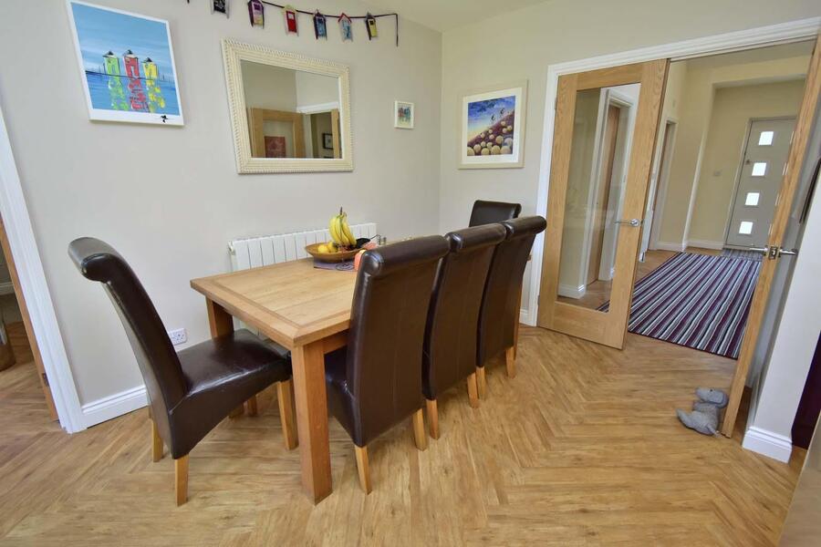 A DINING AREA.JPG