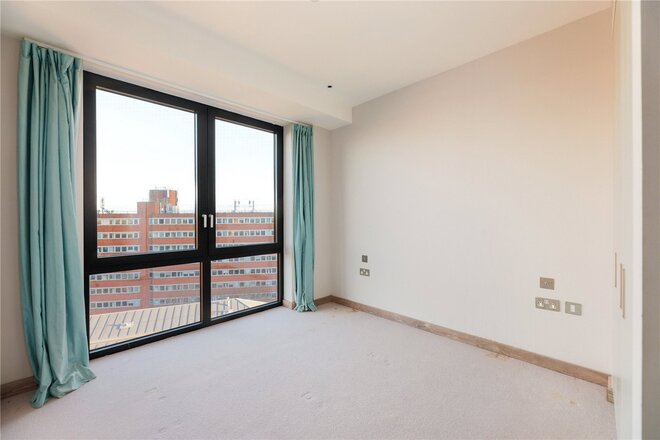 Bellwether Lane, London, SW18