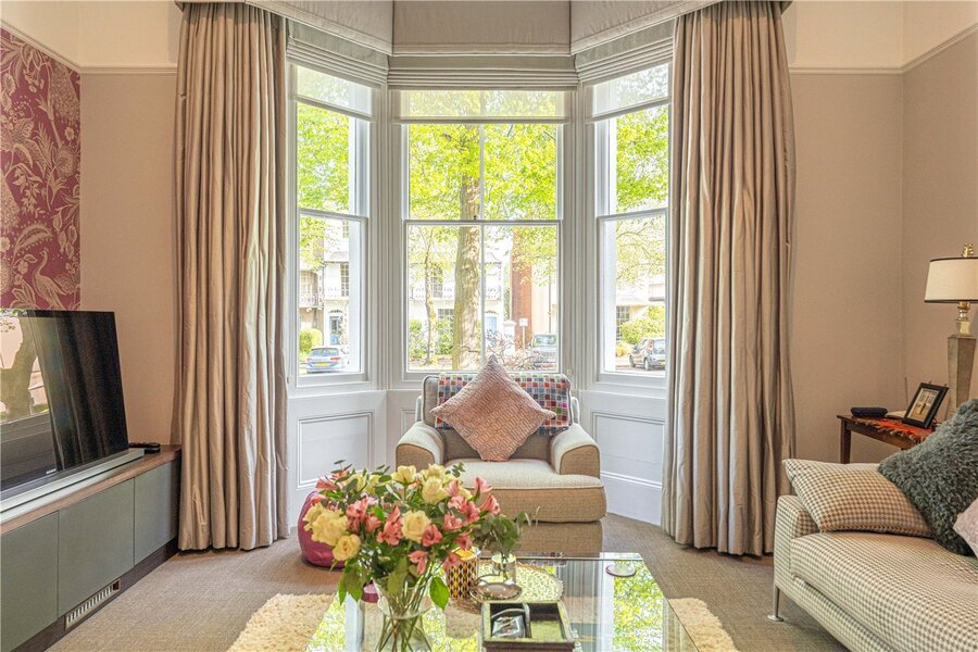 Sitting Room Bay