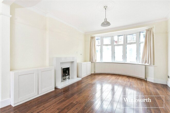 Brent Way, West Finchley, N3