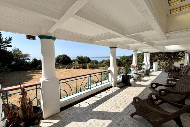 West Overcliff Drive, Dorset, BH4