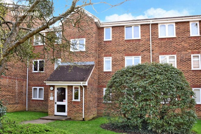 Percy Gardens, Worcester Park, KT4