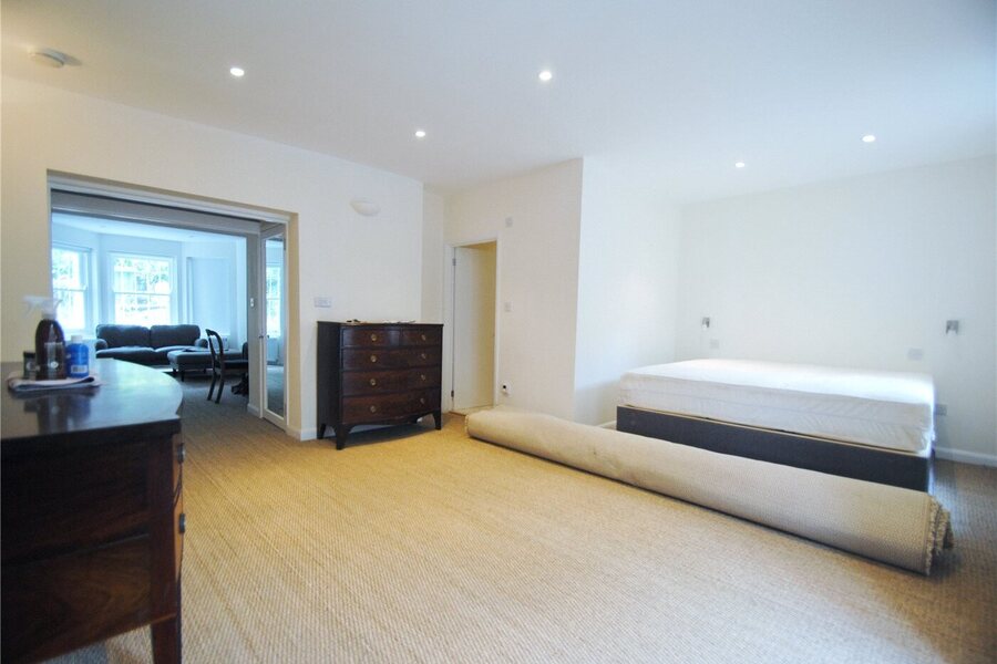 Picture No. 02