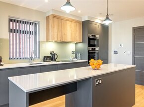 Bond House, Reading, RG1
